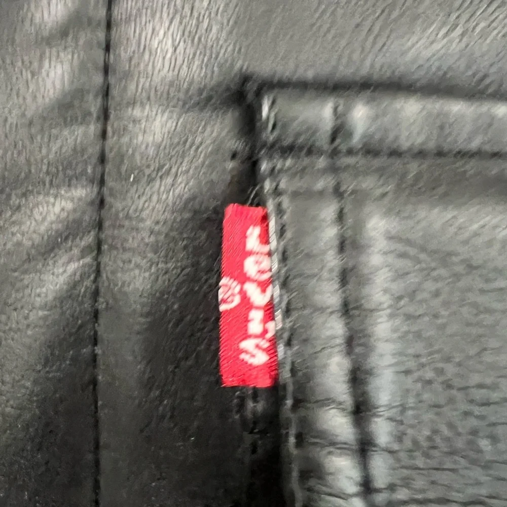 Levi's mens Buffed Cow Faux Leather Hooded Trucker Jacket S-M
